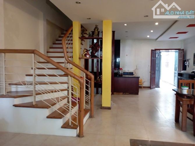 THANH NHÀN , HÀNG ĐỘC , 60M² , GIÁ ĐẦU TƯ , NGÕ RỘNG , GẦN Ô TÔ , 11,5 TỶ