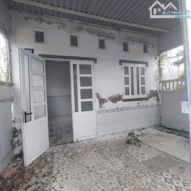 Nhà Nát đầu tư ngay 1 sẹc Trịnh Thị Miếng, hóc Môn, 5x20m, giá 740 triệu, Liên Hệ đi xem
