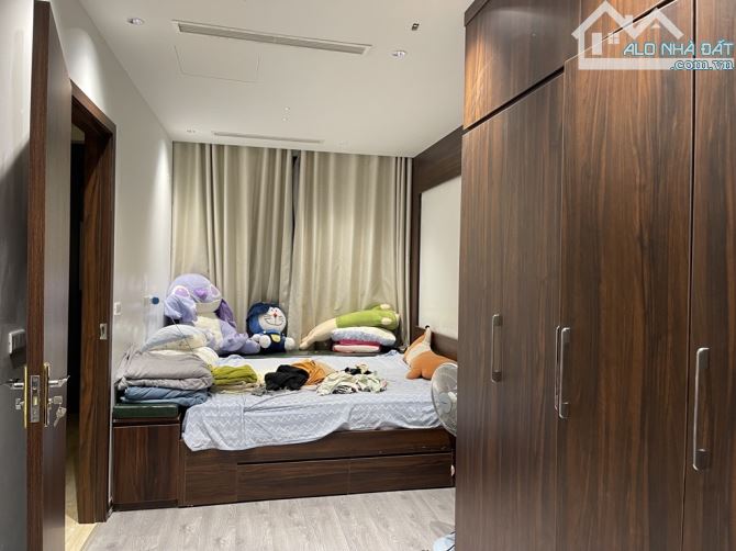 Nam Đuống Thượng Thanh Long Biên nhà đẹp 76m2, 4 tầng, nở hậu, trước nhà ô tô tránh