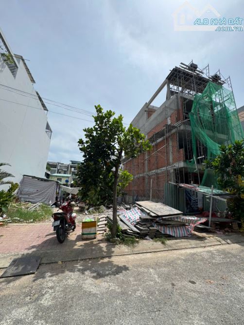 Bán đất KDC Đặng Thùy Trâm, P.13, Bình Thạnh: 6 x 16,3m, giá 14,5 tỷ.