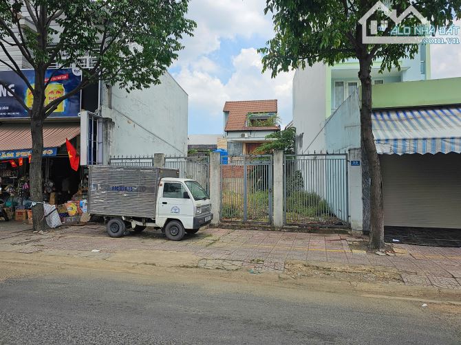 Bán đất MT Nguyễn Thành Phương, P. Thống Nhất, Biên Hòa: 9 x18, giá 12 tỷ.