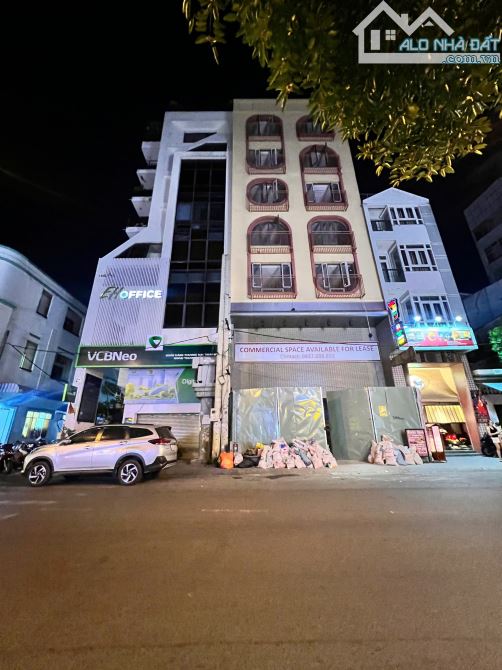 Hàng Hiếm! Toà building MT Trần Hưng Đạo P. NCT Q1, 5x20m, Hầm - 7 tầng, giá chỉ 65 tỷ.