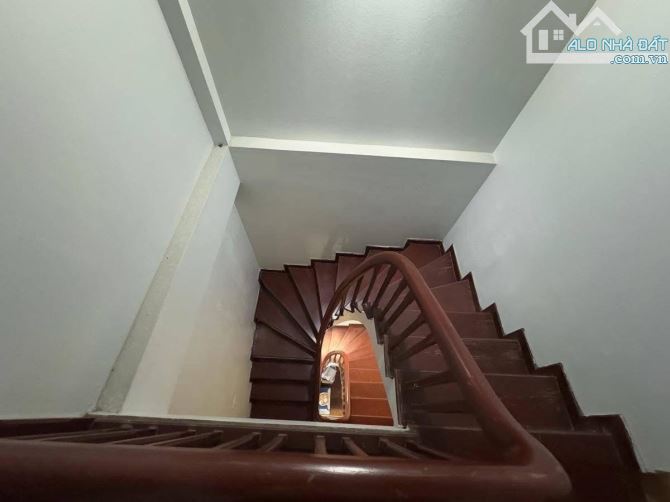 BÁN NHÀ VIP 4 TẦNG-41M2-MT:4.5M BẮC TỪ LIÊM – Ô TÔ TRÁNH – VỈA HÈ – KINH DOANH ĐỈNH