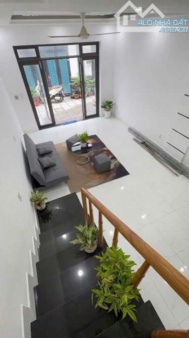 Bán nhà riêng đẹp tại Võ Văn Ngân, 900 triệu, 80m2, 3PN, 2WC, tiện ích đầy đủ, Long An