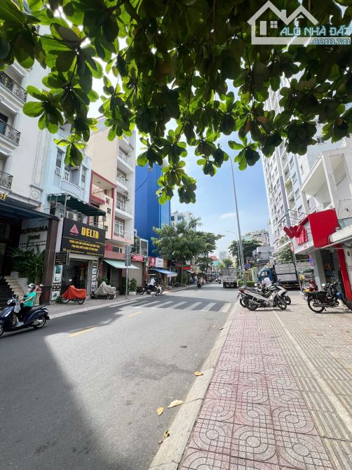 Siêu phẩm Tòa nhà Nguyễn Phúc Nguyên, Q.3, 11x22m Hầm + 7 Tầng - HĐT: 400 triệu, giá 95 tỷ