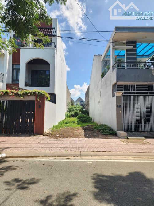 4ty1 TL đất 100m2, TĐC Đại Học Quốc Gia Tp.HCM, p.Bình An, Tp.Dĩ An