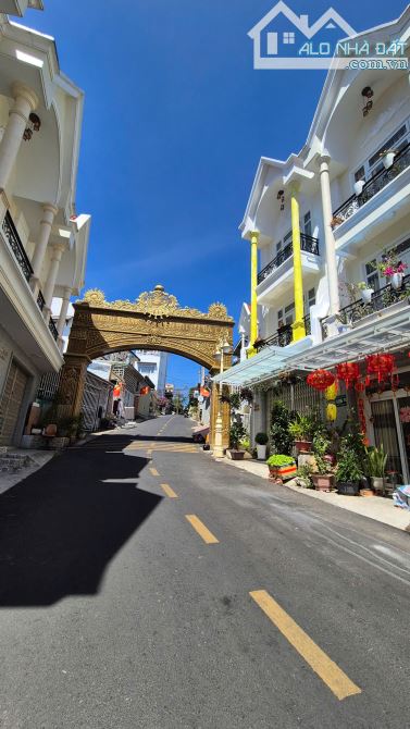 🏡 BÁN NHÀ 3 TẦNG ĐƯỜNG NGUYỄN TRUNG TRỰC – PHƯỜNG 4 – ĐÀ LẠT
