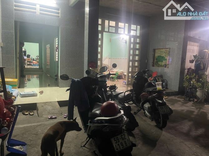 THỚI TAM THÔN, HÓC MÔN – NGANG KHỦNG 8M – GIÁ RẺ BẤT NGỜ- 139M2- GIÁ CHỈ 3.5TỶ (TL)