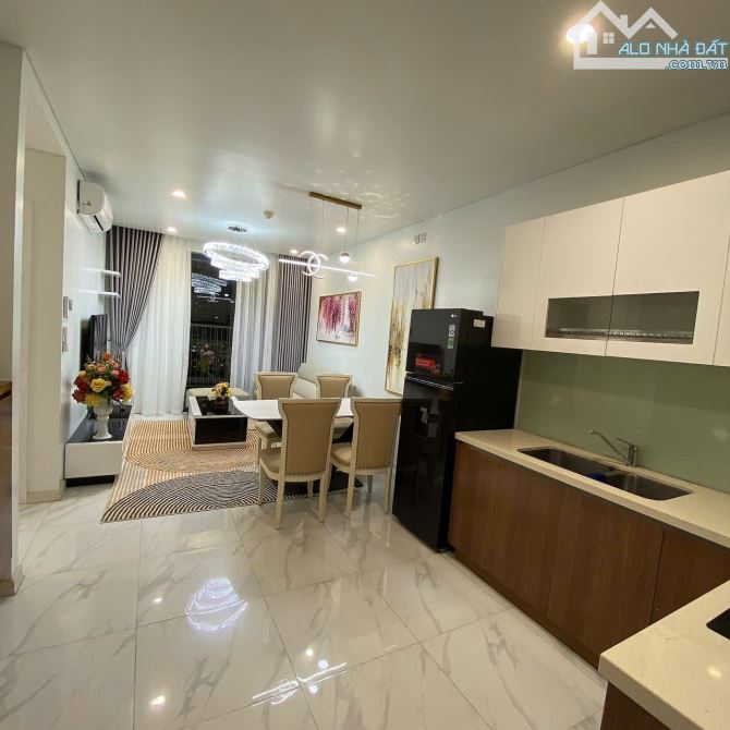 Bán Căn Hộ FLC Landmark Lê Đực Thọ DT 159m 3PN Full NT Hướng ĐN giá 6,8 tỷ SĐCC
