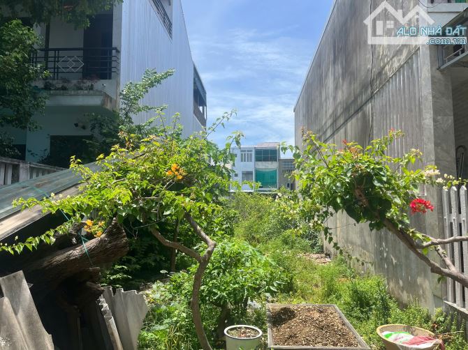 BÁN ĐẤT KIỆT ÔTÔ -ĐƯỜNG NGUYỄN SINH CUNG – VĨ DẠ,TP. HUẾ DT: 180M(6x30)Giá chỉ: 3,5 TỶ