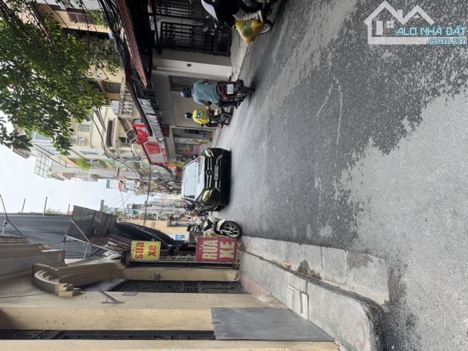 Thanh xuân . Lê trọng Tấn . 52m 4 tầng mặt tiền 4.4m .15tỷ.