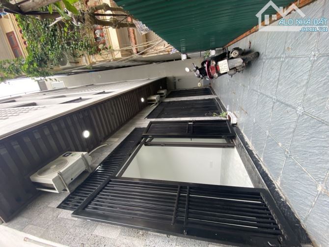 NHÀ ĐẸP NGỌC THUỴ 30M2 X5 TẦNG - 1 NHÀ RA ĐƯỜNG OTO TRÁNH - GIÁ RẤT HỢP LÝ