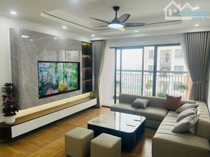 Bán Căn Hộ N04B-T1 Ngoại Giao Đoàn DT 112,5m 3PN Full NT View Hồ Starlake giá 9,5 tỷ