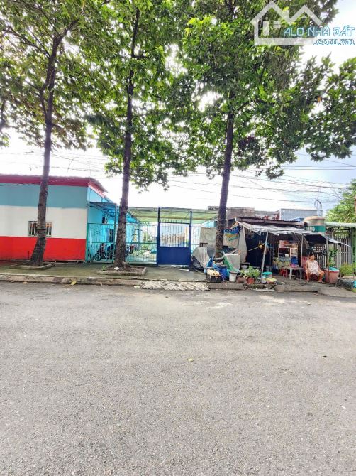 Bán đất biệt thự 7.2x28m, đường Nguyễn Thị Minh Khai p. Tân Bình, thổ cư 100%
