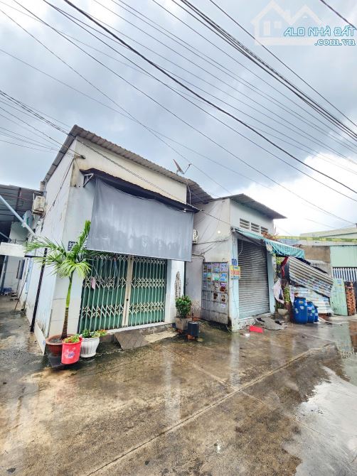dãy nhà trọ 149,3m2 3ty950 TL  gần chợ đường Đoàn Thị Kia 200m, p.Tân Đông Hiệp