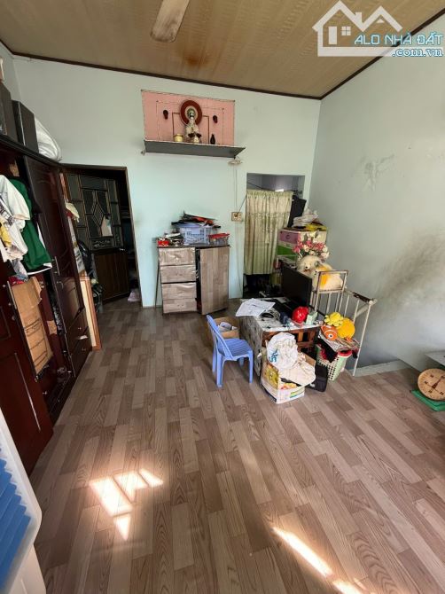 Bán Gấp Giá Rẻ Nhà đường nguyễn sơn Tân Phú DT khủng 4mx15m giá chỉ 4.2 Tỷ