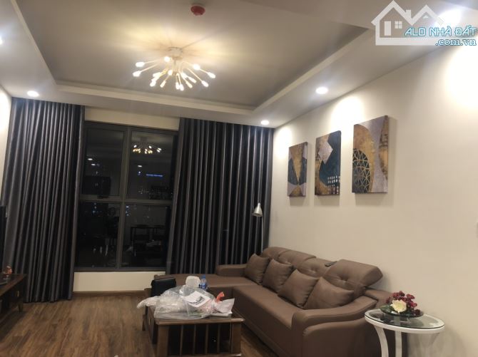 CHO THUÊ GẤP CĂN HỘ GOLDEN PALM 2 NGỦ ĐỦ ĐỒ ĐẸP CHỈ 15TR, CÓ ẢNH