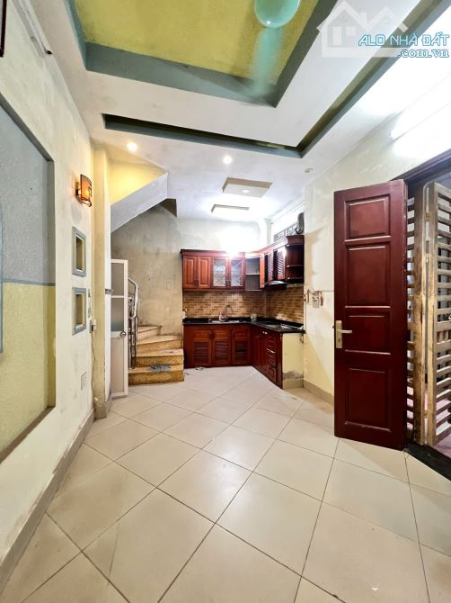 💥💥Siêu Hiếm! Nhà phố Vũ Tông Phan-32m2x5T,MT:6m, 50m ra mặt phố-6.95 TỶ.