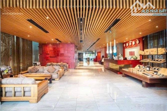 BÁN KHÁCH SẠN DUY TÂN - CẦU GIẤY 850m2 - 14T THANG MÁY - MT 18m - 445 TỶ - DÒNG TIỀN KHỦNG