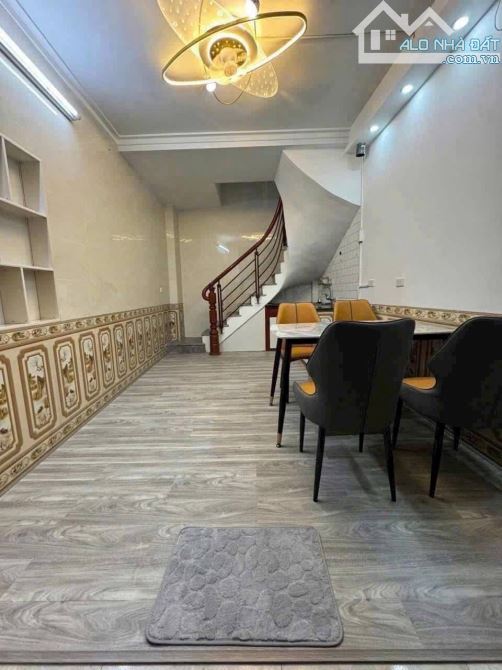 🔥HỘ KHẨU HOÀN KIẾM - NHÀ BẠCH ĐẰNG - NGÕ BA GÁC, GẦN PHỐ - 5 TẦNG FULL ĐỒ CHỈ 4,3TỶ🔥🔥