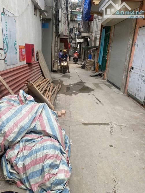 Bán đất Huỳnh cung Tam Hiệp ô tô vào đất phân lô quân đội giáp Linh Đàm giá 5.65 tỷ