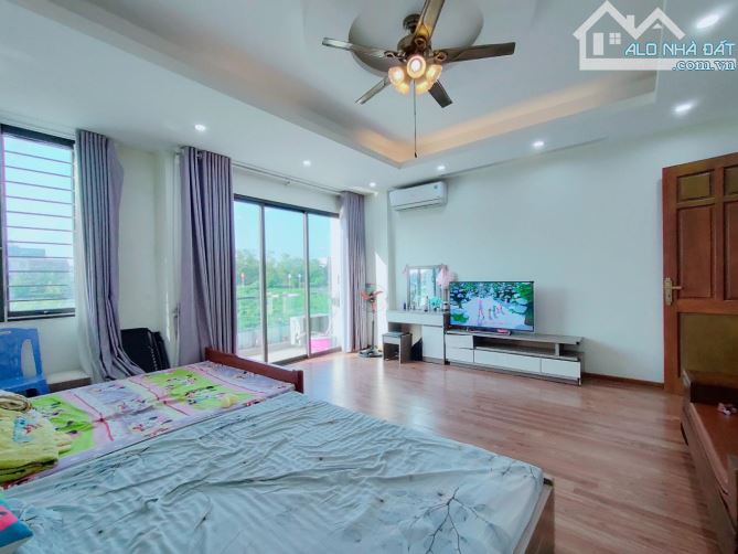 Bán nhà mặt phố Nam Đuống 80m2- 5 tầng- mặt tiền 5.5m- 21 tỷ, gara, kinh doanh, thang máy - 10