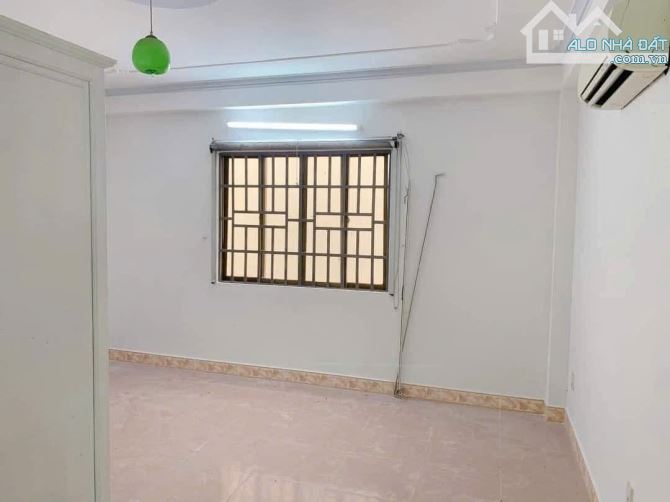 bán nhà mặt tiền đường nguyễn hiền ninh kiều cần thơ, trệt 2 lầu giá 9.5 Tỷ ( 4.5 x 20 ) - 11