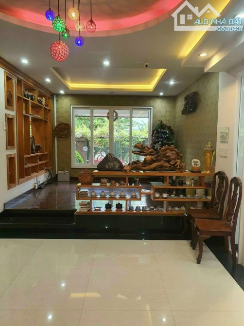 Bán Biệt Thự KDC 6B- 12.5M X 20M - 250M.2- 1 Hầm + 3 Lầu - 6PN -  Đường Phạm Hùng Nói Dày - 1