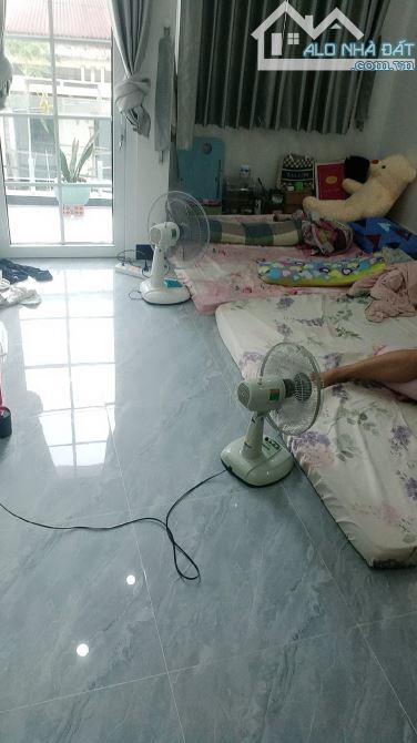 Bán nhà 51m2 x 4 tầng mới đẹp, HXH – cách mặt tiền chỉ 1 căn – Thành Mỹ,Tân Bình – giá - 1
