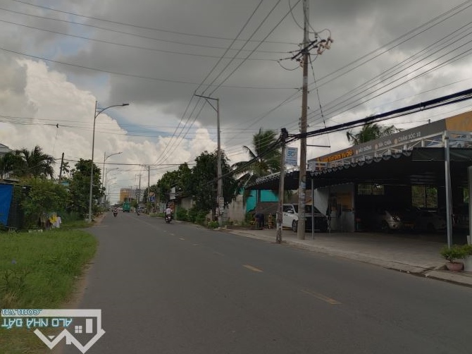 Bán 201m2 Đất Thổ Cư Có Nhà Cấp 4, Mặt Tiền Nguyễn Trung Trực Cách Quảng Trường Tỉnh 500m - 1