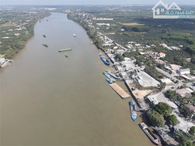 Bán Bến thủy nội địa, kết nối giao thông nhiều vùng kinh tế lớn. vị trí chiến lược. giao - 1