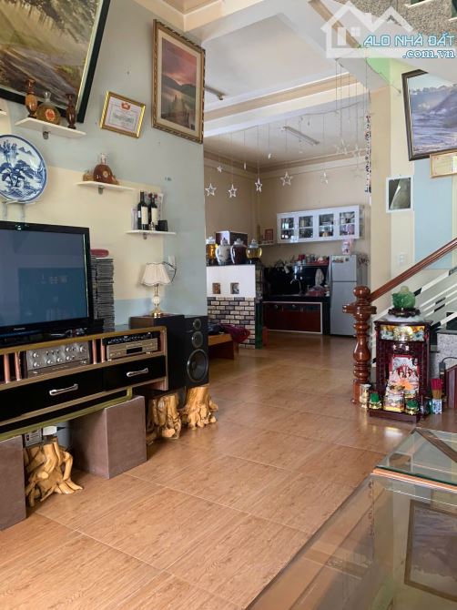 VILLA 2 MẶT TIỀN SÂN VƯỜN THOÁNG 328M2 NGANG 13,5M, CÁCH NGÃ TƯ PHAN CHU TRINH 1KM 15 TỶ - 1