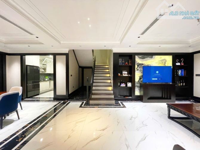 Biệt thự 3 tầng 130m2 ngang 10m khu Sao Đỏ Thành Tô - 1