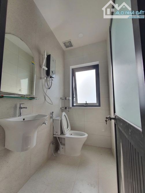 Bán nhà 7 tầng thang máy Bùi Hữu Nghĩa  .DT 81 m2. Giá 18 tỷ ,P2 Bình Thạnh - 1