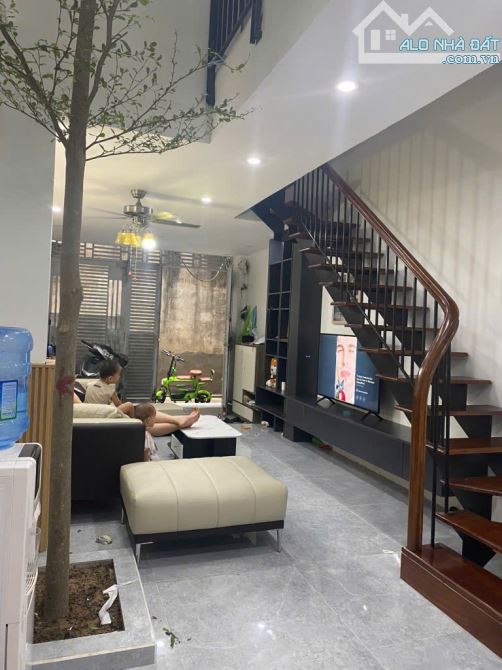 BÁN NHÀ HÀ TRÌ_DÂN XÂY_3 NGỦ_SÂN RIÊNG THOÁNG MÁT_TƯƠNG LAI MẶT PHỐ_59M²x3T_8.2 TỶ CTL - 1