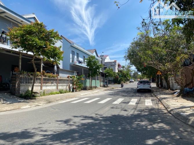 LÔ GÓC SIÊU RỘNG SIÊU ĐẸP - MẶT TIỀN NGUYỄN THÀNH Ý - GẦN BIỂN GẦN PHỐ CỔ HỘI AN - 1