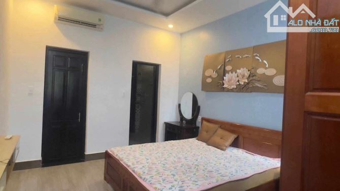 BÁN VILLA 2 TẦNG NGAY TRUNG TÂM PHỐ CỔ HỘI AN - ĐƯỜNG LÊ ĐÌNH DƯƠNG - 1