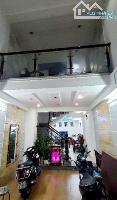 Bán nhà quận 6 Bà Hom 41m2 5 tầng xe hơi đậu cửa, nhỉnh 6 tỷ - 1