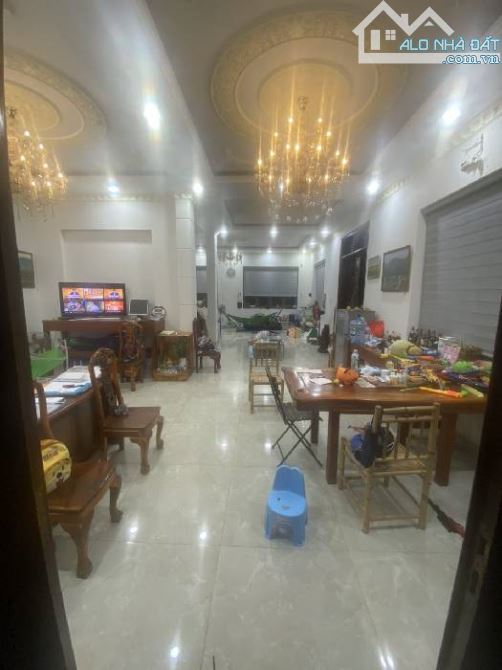 Bán Biệt thự Lô Góc  288m2 - Đường Hà Huy Giáp, Thạnh Xuân, Q12 Chỉ 25 Tỷ