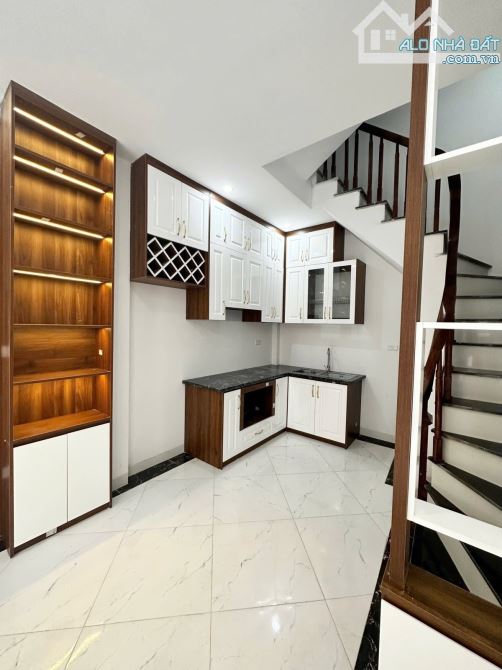 Bán nhà 5 tầng Bùi Xương Trạch – ô tô qua cửa, kinh doanh nhỏ, ngõ thông, cho thuê 14tr/th - 1