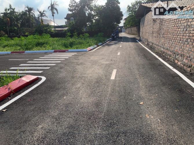 Bán Đất-MINH TRÍ – ( SÓC SƠN )- 105,6M2-21T/1M2-full thổ cư-đường rộng oto tải vào đất . - 1