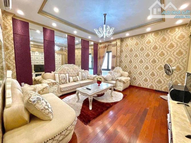 BIỆT THỰ PHẠM PHÚ TIẾT - 200M2 - 3 TẦNG - NGANG:10M - TẶNG FULL NỘI THẤT - 21 Tỷ - 1