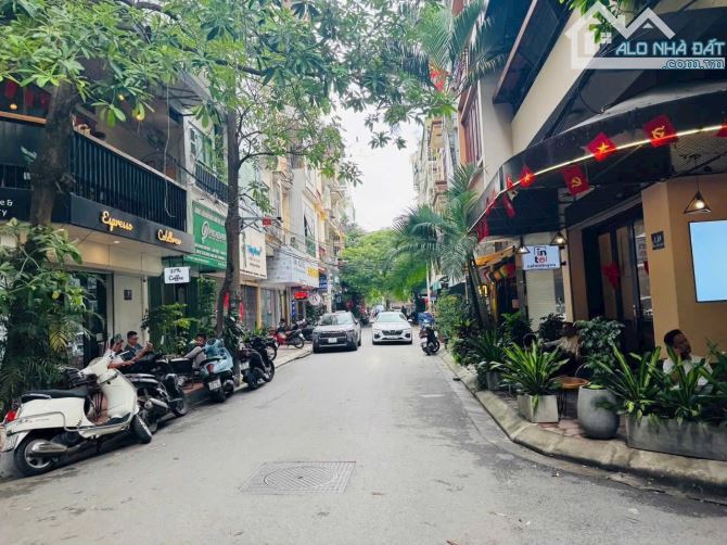 Bán Nhà Phân Lô Nguyễn Chí Thanh 70m2, 4 Tầng, MT 5,6m Giá 27,5 Tỷ - 1