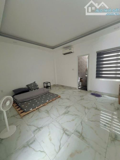 Nhà 4 tầng TẶNG FULL NỘI THẤT đường THẠNH XUÂN 22, phường THẠNH XUÂN, Q12, dt 85m2, 6,7 t - 1