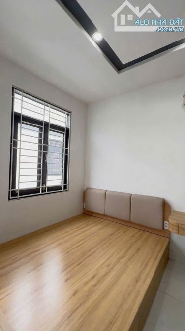 Bán nhà riêng đẹp tại Võ Văn Ngân, 900 triệu, 80m2, 3PN, 2WC, tiện ích đầy đủ, Long An - 1