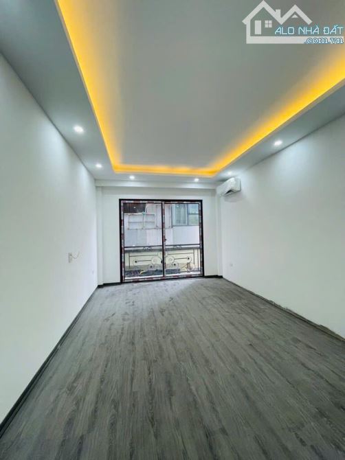 Bán nhà Láng Hạ, lô góc, 20m ô tô tránh, thang máy xịn sò, 40m2, 5 tầng, giá 9.9 tỷ - 1
