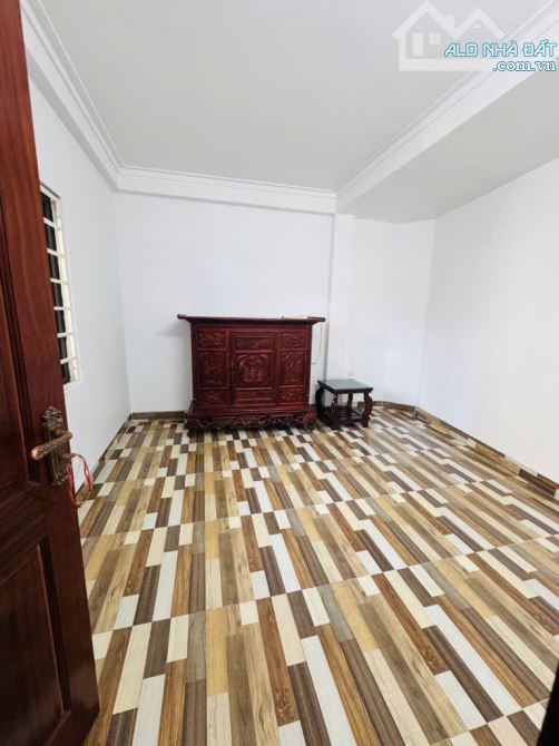 Bán nhà Tôn Đức Thắng, 10m ô tô tránh, gần hồ, 5 tầng đẹp ở ngay, 30m2, 5 tầng, giá 8 tỷ - 1