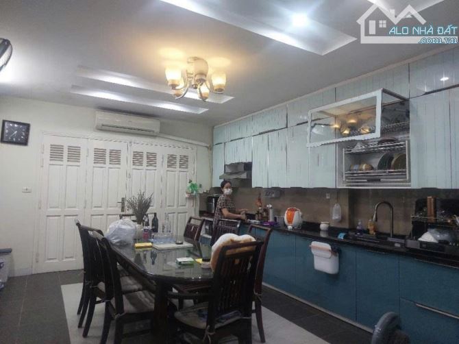 BÁN NHÀ PHỐ NGUYỄN SƠN LONG BIÊN  18 TỶ 90M2 MT 17M 5T LÔ GÓC 2 MẶT NGÕ Ô TÔ TRÁNH KINH DO - 1