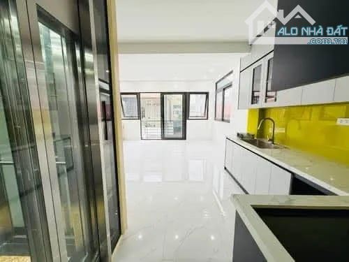 BÁN HOA KHÔI PHÂN LÔ LÊ TRỌNG TẤN, THANG MÁY, 6 NGỦ, CHỈ 19.6 TỶ