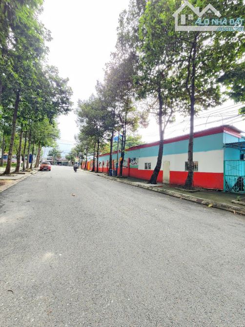 đất 201,8m2 (7,2x28) 5ty6 TL  gần nhà Văn Hóa Tân Bình P.Tân Bình Tp Dĩ An - 1